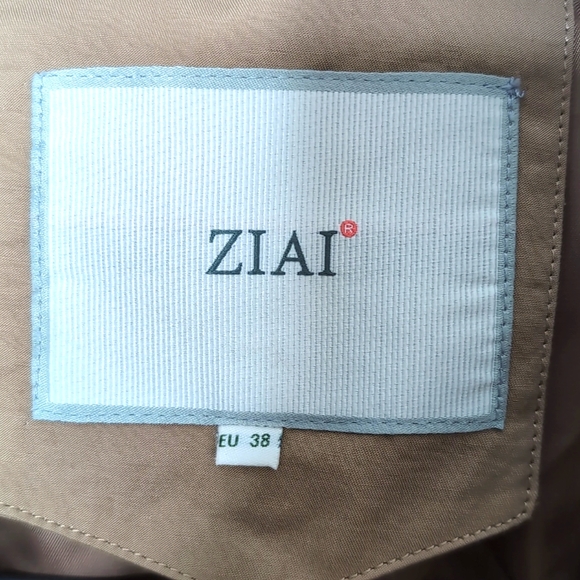 ZIAI Double Breasted Belted Trench Coat  women's size Medium color tan - Picture 7 of 12